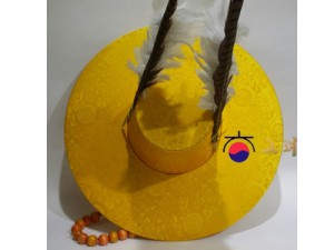 ǰ 